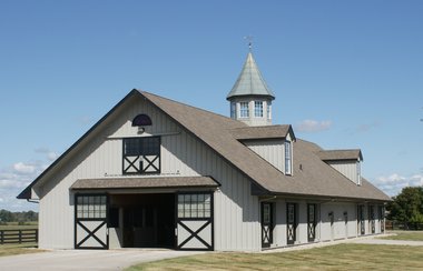 14 Stall Yearling Barn